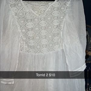 Torrid sheer 2x cream top